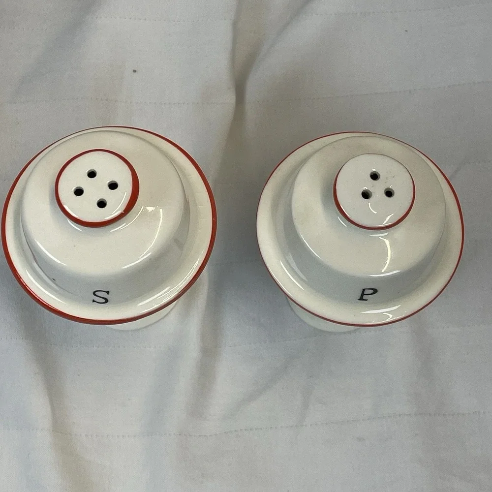 Vintage Salt & Pepper Shakers Chicks Cracked Egg Lego Japan‎ Hand Painted Rare
